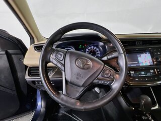 2018 Toyota Avalon Limited — photo 15
