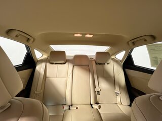 2018 Toyota Avalon Limited — photo 30