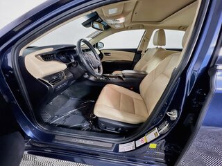 2018 Toyota Avalon Limited — photo 12