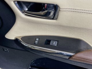 2018 Toyota Avalon Limited — photo 29