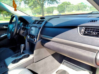 2014 Toyota Camry SE — photo 20