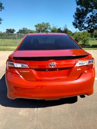 2014 Toyota Camry SE — photo 6