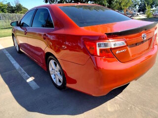 2014 Toyota Camry SE — photo 7