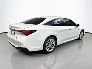 2021 Toyota Avalon Limited — photo 3