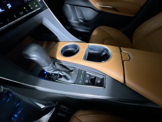 2021 Toyota Avalon Limited — photo 22