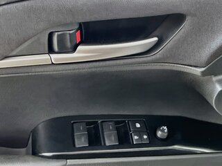 2025 Toyota Camry LE — photo 14