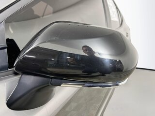 2025 Toyota Camry SE — photo 10