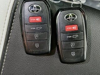 2025 Toyota Camry SE — photo 33