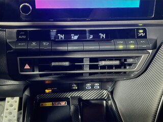 2025 Toyota Camry SE — photo 23