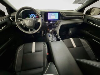 2025 Toyota Camry SE — photo 27