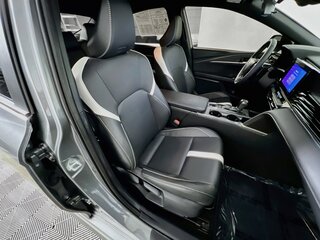 2025 Toyota Camry SE — photo 28