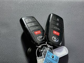 2026 Toyota Camry SE — photo 33