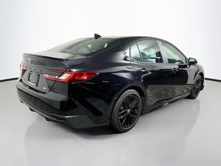 2026 Toyota Camry SE — photo 3