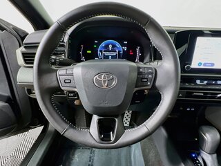 2026 Toyota Camry SE — photo 15