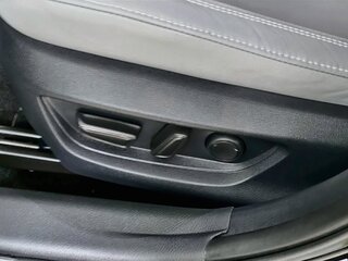 2026 Toyota Camry SE — photo 13