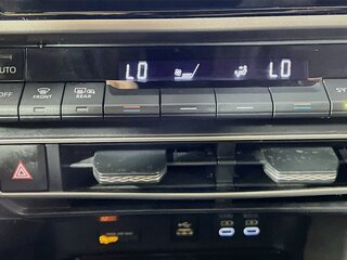 2025 Toyota Camry LE — photo 23