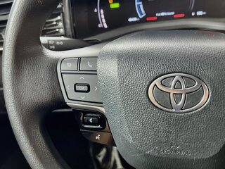 2025 Toyota Camry LE — photo 16
