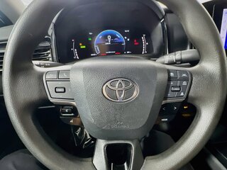 2025 Toyota Camry LE — photo 15