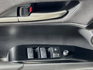 2025 Toyota Camry LE — photo 14