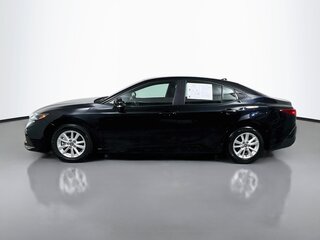 2025 Toyota Camry LE — photo 5