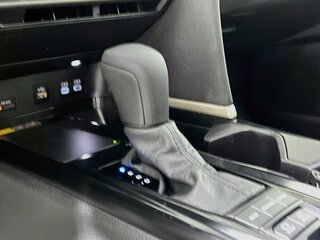 2025 Toyota Camry LE — photo 20