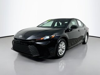 2025 Toyota Camry LE — photo 6
