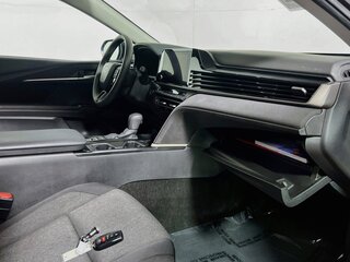 2025 Toyota Camry LE — photo 31