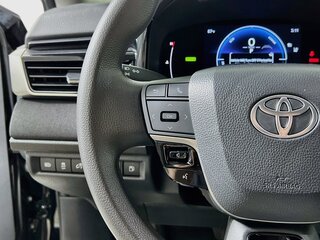 2025 Toyota Camry LE — photo 15