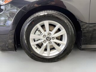 2025 Toyota Camry LE — photo 10