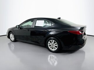 2025 Toyota Camry LE — photo 4