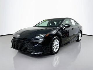 2025 Toyota Camry LE — photo 6