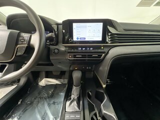 2025 Toyota Camry LE — photo 21