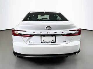 2025 Toyota Camry SE — photo 4