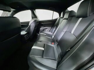 2025 Toyota Camry SE — photo 26