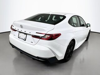 2025 Toyota Camry SE — photo 3