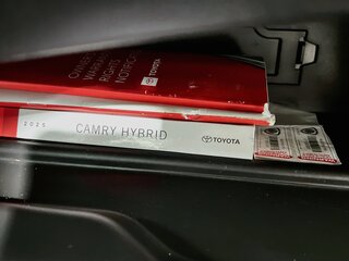 2025 Toyota Camry SE — photo 32