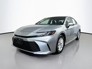 2025 Toyota Camry LE — photo 7