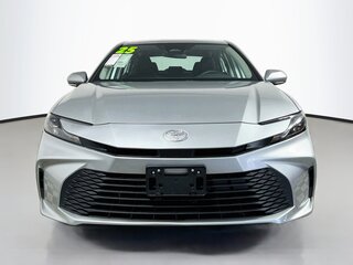 2025 Toyota Camry LE — photo 8