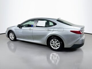 2025 Toyota Camry LE — photo 5