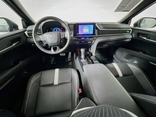 2025 Toyota Camry SE — photo 27