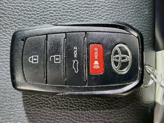 2025 Toyota Camry SE — photo 33