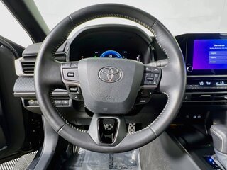 2025 Toyota Camry SE — photo 15