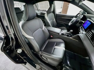 2025 Toyota Camry SE — photo 28
