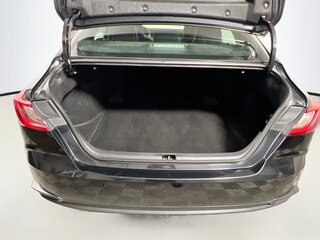 2025 Toyota Camry SE — photo 31