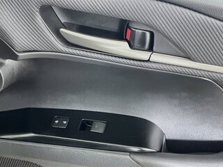 2025 Toyota Camry SE — photo 29