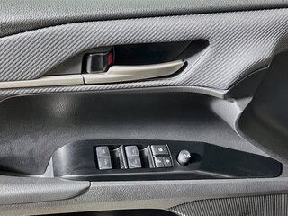 2025 Toyota Camry SE — photo 14