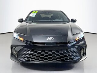 2025 Toyota Camry SE — photo 8