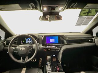 2025 Toyota Camry SE — photo 27