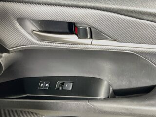 2025 Toyota Camry SE — photo 29