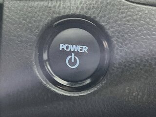 2025 Toyota Camry SE — photo 20
